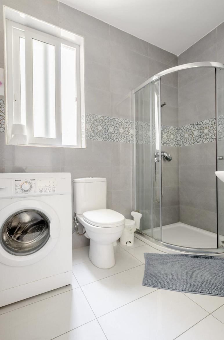 F12 Room 2, Private Room Two Single Beds Privated Bathroom In Shared Flat Мсида Екстериор снимка