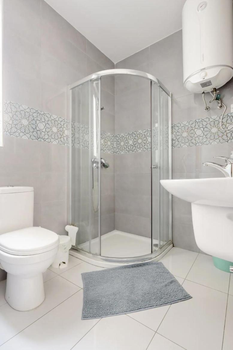 F12 Room 2, Private Room Two Single Beds Privated Bathroom In Shared Flat Мсида Екстериор снимка