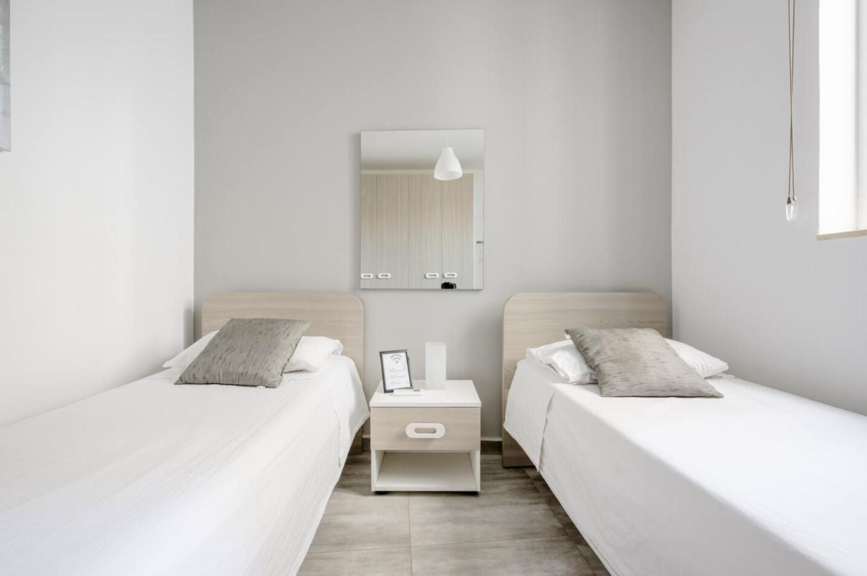 F12 Room 2, Private Room Two Single Beds Privated Bathroom In Shared Flat Мсида Екстериор снимка